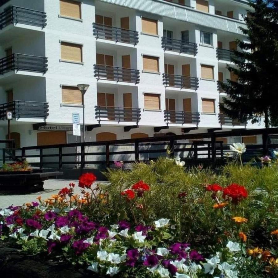 Hotel Hermitage Colle Colle Sestriere Esterno foto