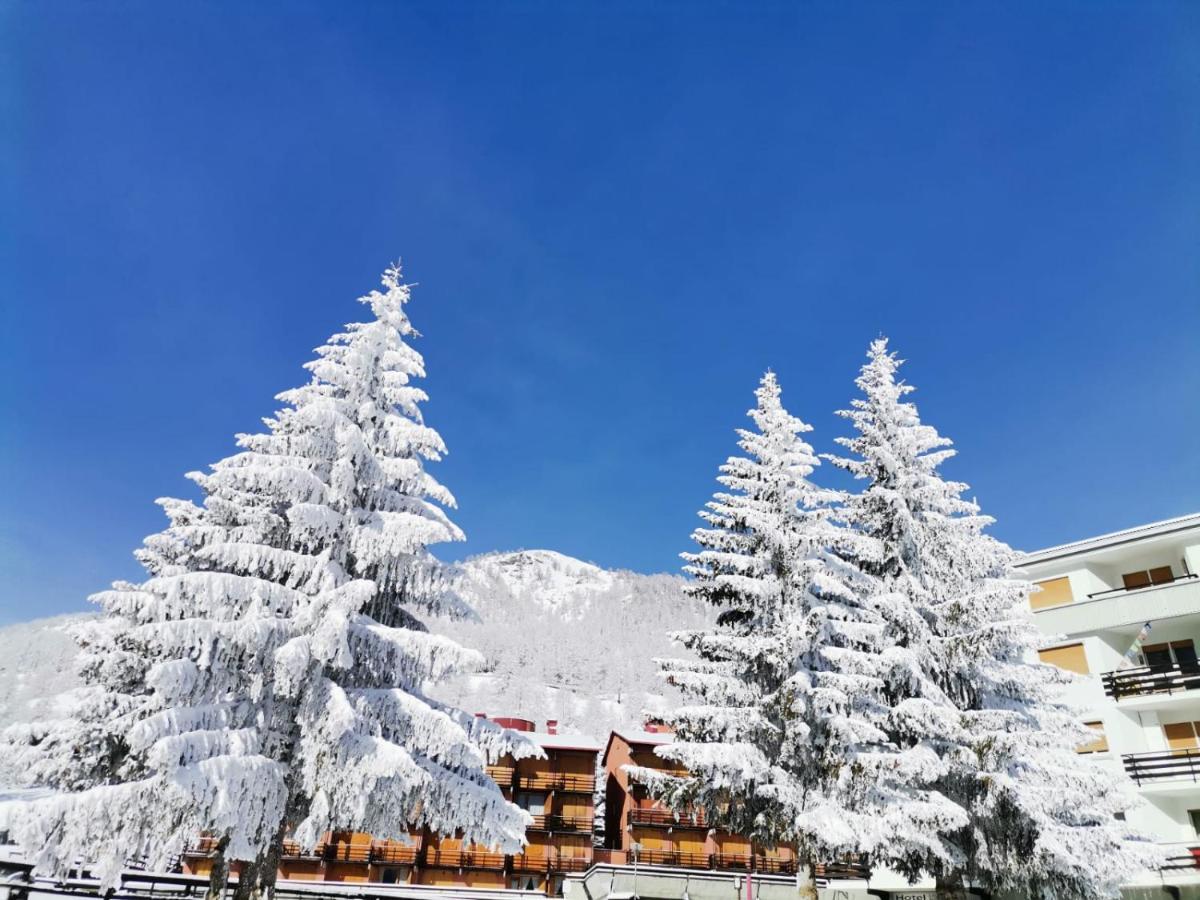 Hotel Hermitage Colle Colle Sestriere Esterno foto